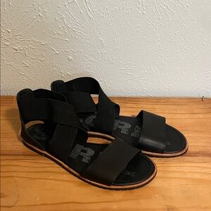 Women’s Sorel Black Elastic Strap Sandals